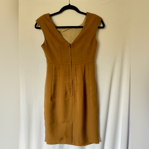 2/ 25   dress - Picture 3 of 3